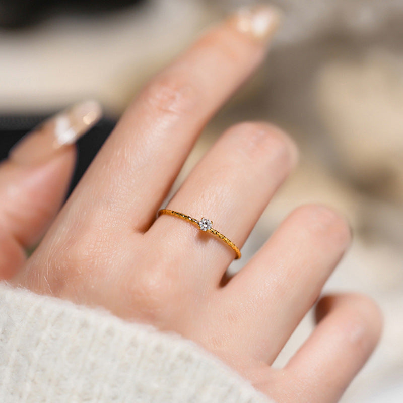 Ring "Audrey" mit Stein zeitlos, elegant - 18k vergoldet