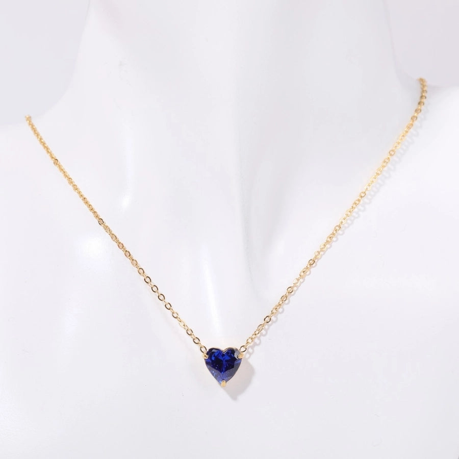 Halskette "Bella" mit Herzchen Stein farbig in Edelstahl