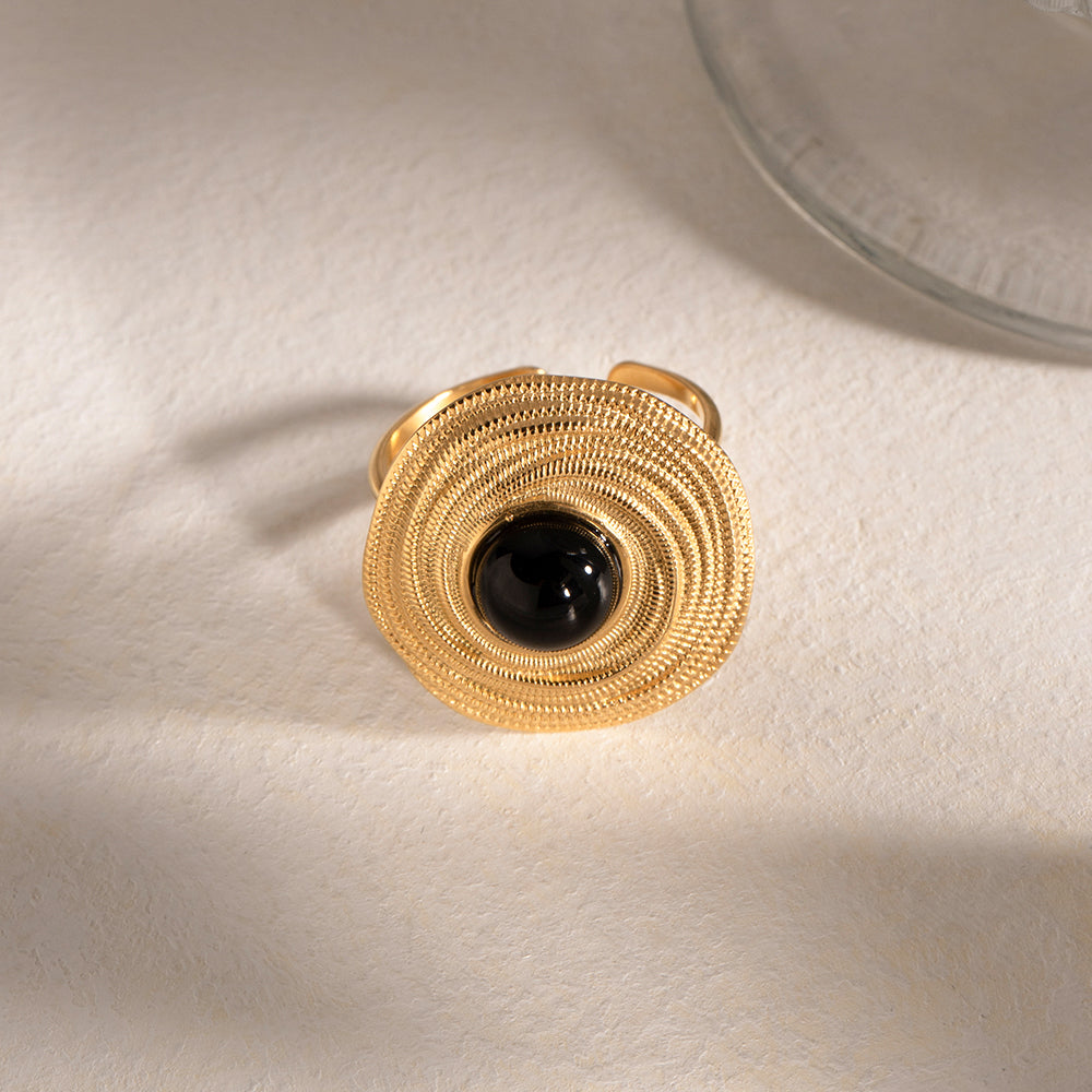 Ring geometrisch mit schwarzer Kugel in Edelstahl - 18k vergoldet